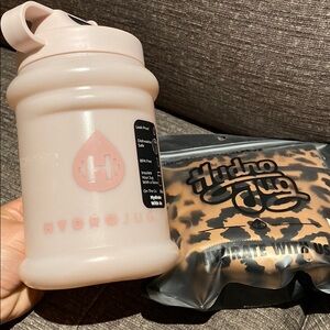 Hydro Jug Mini w/ Cheetah sleeve cover